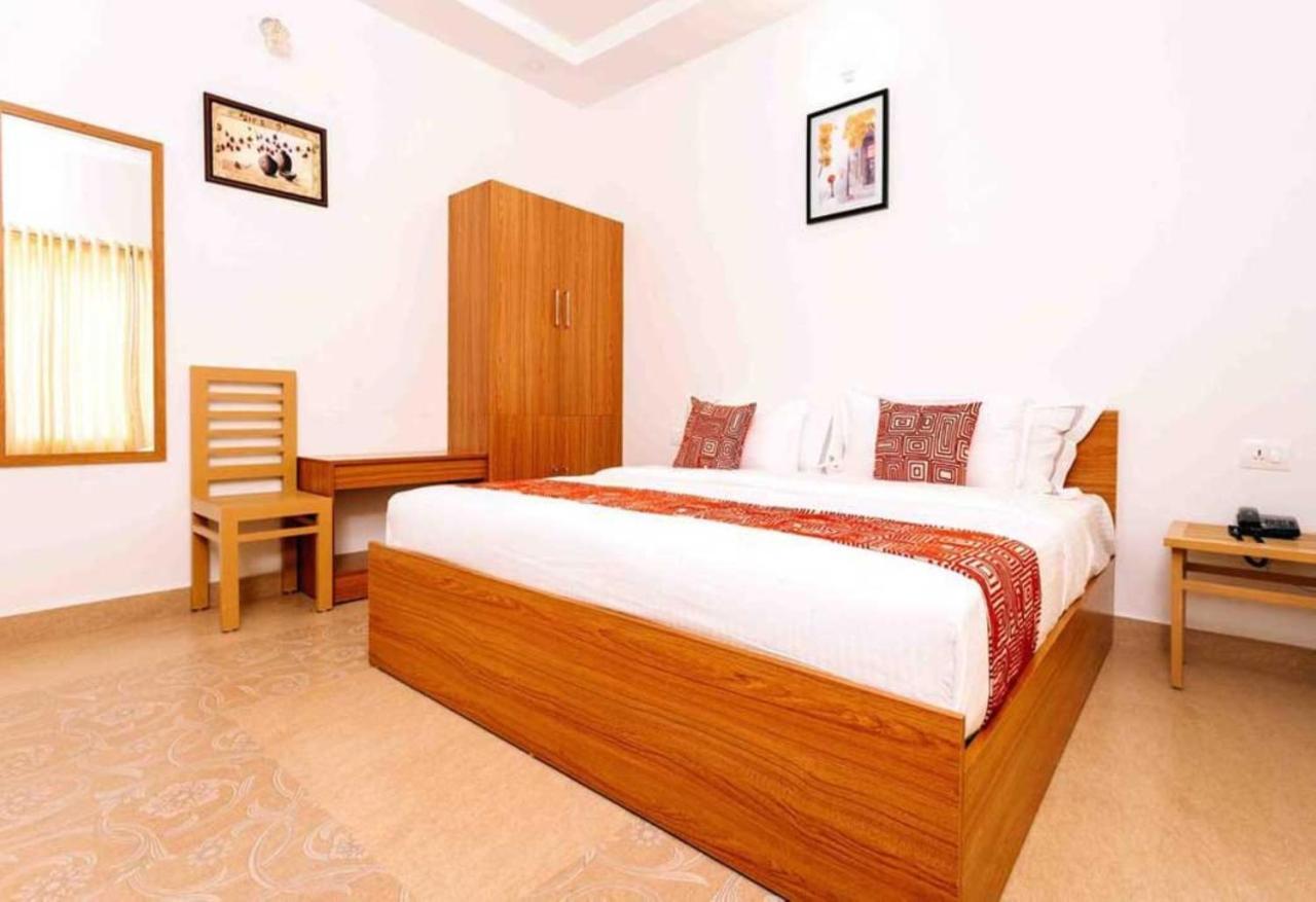 Iceberg Hill View Resort Munnar Bagian luar foto